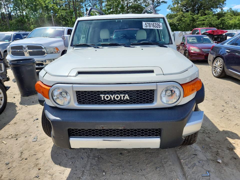 2013 Toyota Fj cruiser VIN JTEBU4BF3DK163303 COPART salvage auction — FRONT END, Md - Cert Of Salvage < 75% Damage, sold $6,800 on 2026-07-28 (photo 5)