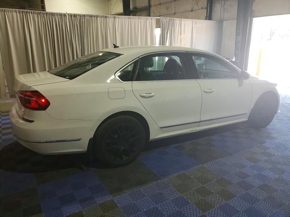 2017 Volkswagen Passat VIN 1VWAT7A32HC064190 COPART salvage auction — MINOR DENT/SCRATCHES, WA - VEHICLE CERT OF OWNERSHIP-TITL, sold $3,200 on 2026-08-01 (photo 3)