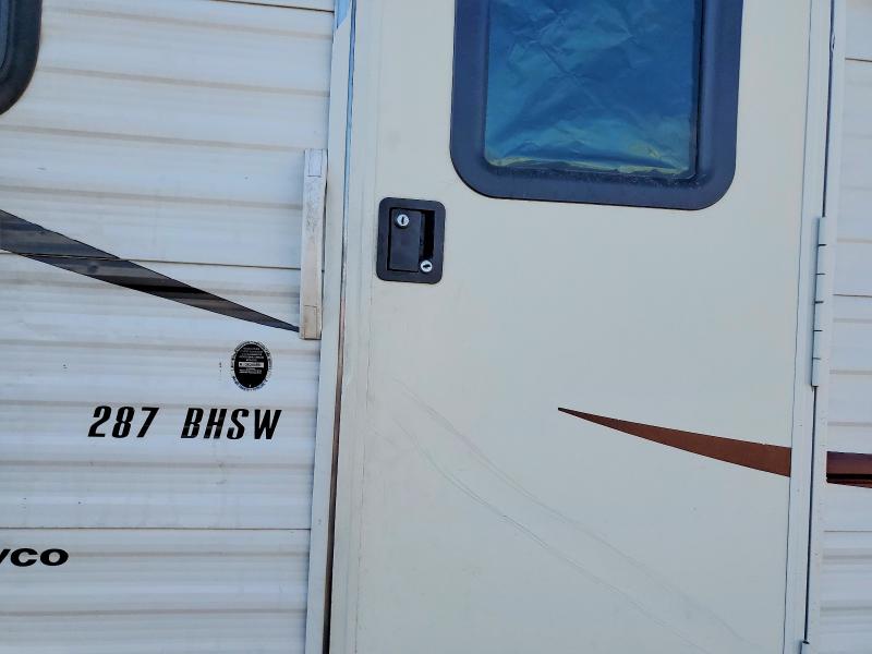 2015 Jay Trailers VIN 1UJBJ0BR5F17X0232 COPART salvage auction — SIDE, TX - SALVAGE VEHICLE TITLE, sold $2,800 on 2026-07-16 (photo 9)