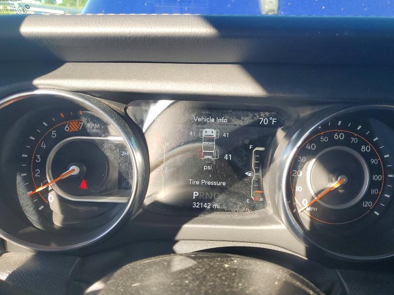 2020 Jeep Wrangler unlimited VIN 1C4HJXEN2LW329538 COPART salvage auction — MINOR DENT/SCRATCHES, MO - CERTIFICATE OF TITLE, sold $23,000 on 2026-07-16 (photo 9)