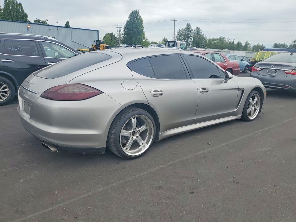 2011 Porsche Panamera VIN WP0AA2A75BL011151 COPART salvage auction — MINOR DENT/SCRATCHES, Ca - Cert Of Title-Salvaged, sold $4,150 on 2026-07-29 (photo 3)
