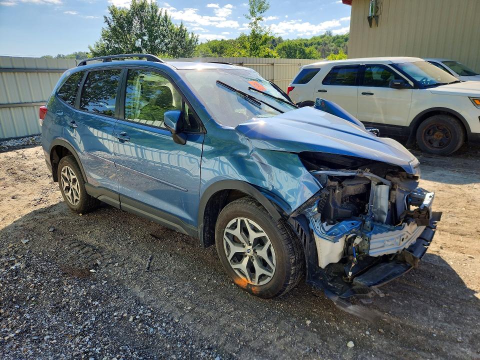 2020 Subaru Forester VIN JF2SKAJC2LH479420 COPART salvage auction — SIDE, Vt - Cert Of Title-Salvage Vehicle, sold $725 on 2026-07-13 (photo 4)