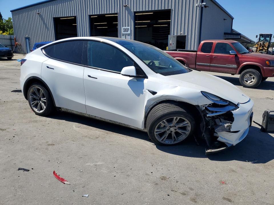 2022 Tesla VIN 7SAYGDEE8NF314534 COPART salvage auction — FRONT END, Ca - Salvage Certificate, sold $8,000 on 2026-07-30 (photo 4)