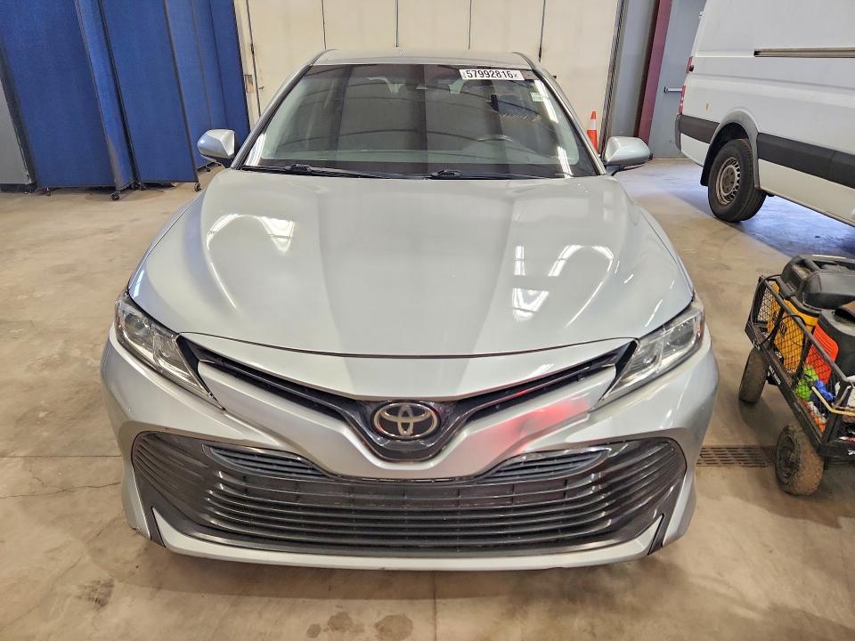 2018 Toyota Camry VIN 4T1B11HK2JU538447 COPART salvage auction — MINOR DENT/SCRATCHES, Ct - Certificate Of Title, sold $7,000 on 2026-07-03 (photo 5)