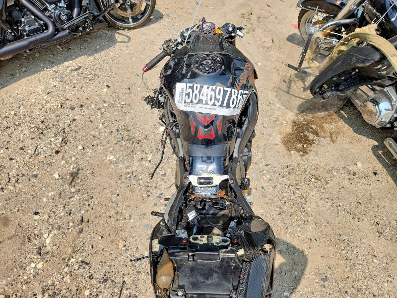 2023 Kawasaki Zx1002 VIN JKBZXVM15PA004025 COPART salvage auction — ALL OVER, TX - CERTIFICATE OF TITLE, sold $1,150 on 2026-07-27 (photo 6)