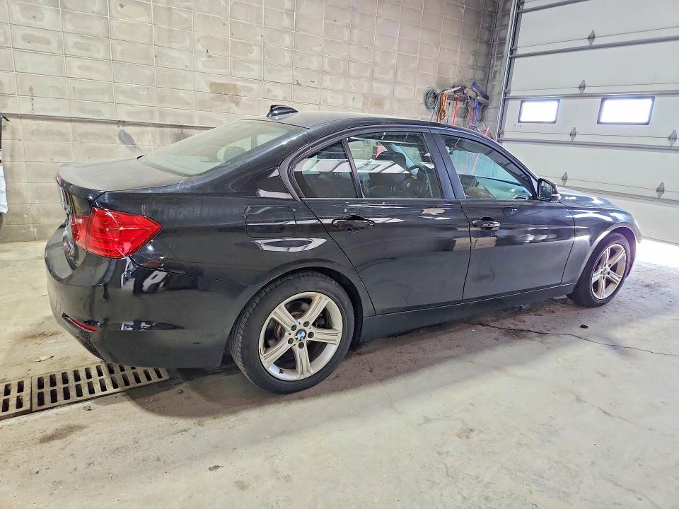2013 BMW 3er VIN WBA3B3C51DJ976205 COPART salvage auction — MECHANICAL, Mn - Certificate Of Title, sold $725 on 2026-07-28 (photo 3)