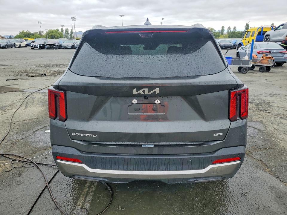2025 Kia Sorento VIN KNDRKDJG8S5414928 COPART salvage auction — FRONT END, CA - CERTIFICATE OF TITLE, sold $17,000 on 2026-07-14 (photo 6)