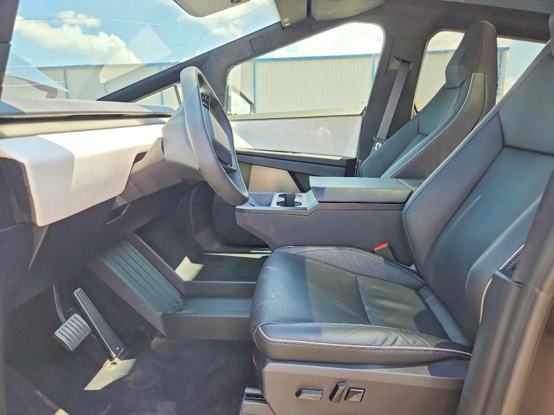 2025 Tesla Cybertruck VIN 7G2CEHED8SA080865 COPART salvage auction — SIDE, Fl - Certificate Of Destruction, sold $31,500 on 2026-08-19 (photo 7)