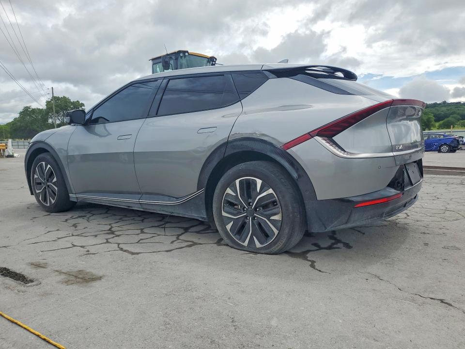2022 Kia Ev6 VIN KNDC3DLCXN5043210 COPART salvage auction — MINOR DENT/SCRATCHES, In - Certificate Of Title, sold $5,900 on 2026-07-22 (photo 2)