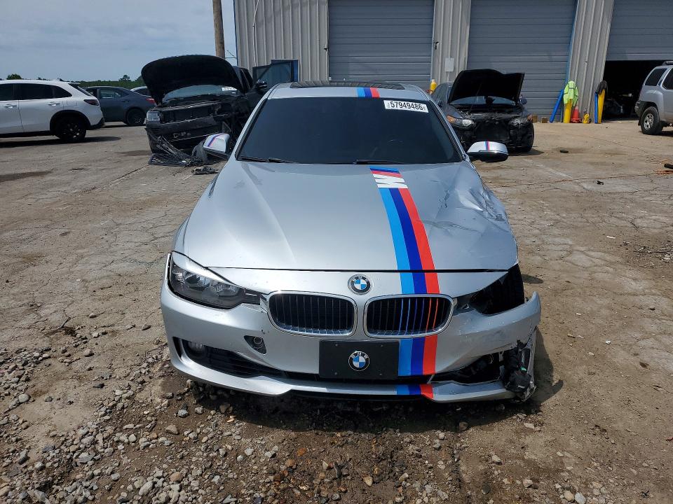 2013 BMW 3er VIN WBA3A5G51DNP25850 COPART salvage auction — FRONT END, Tn - Salvage Certificate, sold $70 on 2026-07-23 (photo 5)