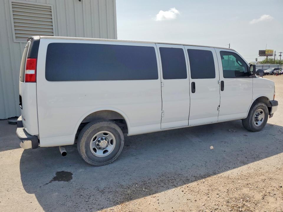 2019 Chevrolet Express 3500 VIN 1GAZGPFG2K1248899 COPART salvage auction — MINOR DENT/SCRATCHES, Tx - Certificate Of Title, sold $12,400 on 2026-07-13 (photo 3)