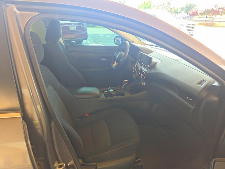 2021 Nissan Sentra VIN 3N1AB8BV6MY287381 COPART salvage auction — MINOR DENT/SCRATCHES, TX - CERTIFICATE OF TITLE (P), sold $2,650 on 2026-07-09 (photo 5)