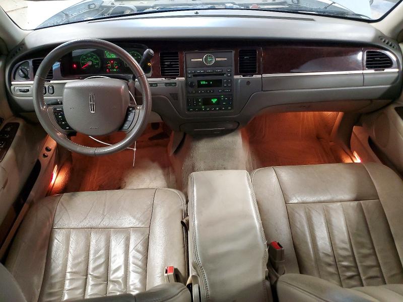 2007 Linc Continental VIN 1LNHM81V67Y625042 COPART salvage auction — FRONT END, MN - CERTIFICATE OF TITLE, sold $550 on 2026-07-02 (photo 8)