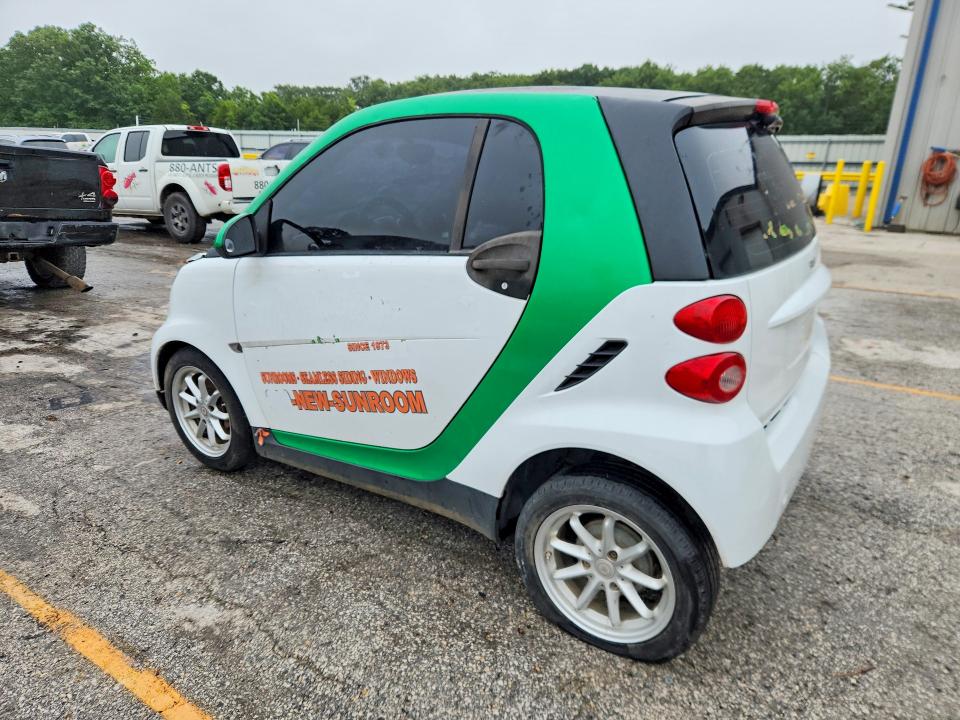2008 Smart Fortwo VIN WMEEJ31X98K100194 COPART salvage auction — HAIL, Mo - Salvage Certificate Of Title, sold $125 on 2026-07-13 (photo 2)