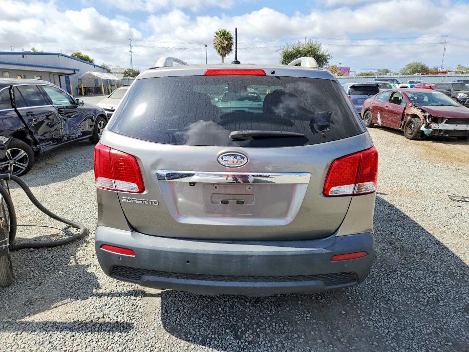 2011 Kia Sorento VIN 5XYKT4A23BG121576 COPART salvage auction — REAR END, CA - SALVAGE CERTIFICATE, sold $1,800 on 2026-07-31 (photo 6)