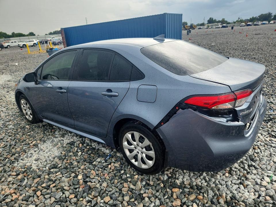 2025 Toyota Corolla VIN 5YFB4MDE0SP286967 COPART salvage auction — REAR END, Fl - Cert Of Title Slvg Rebuildable, sold $7,100 on 2026-07-17 (photo 2)