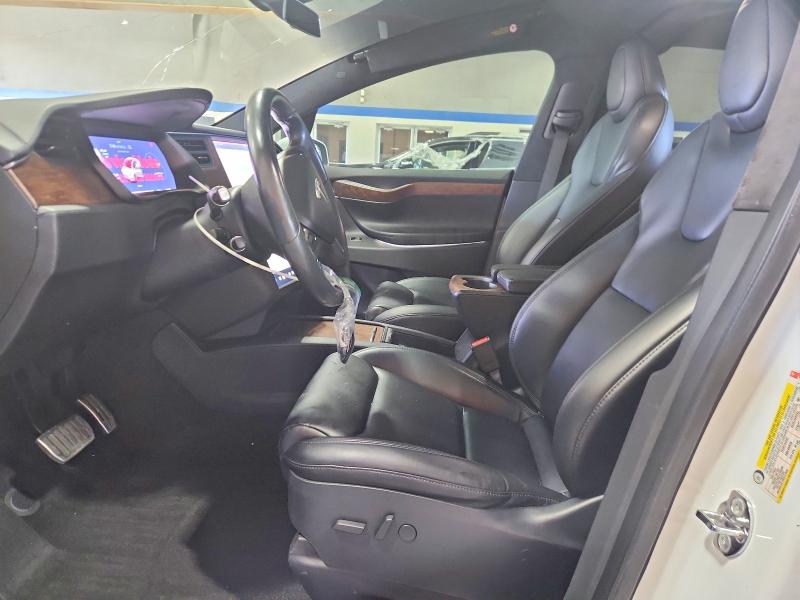2020 Tesla Model x VIN 5YJXCDE25LF300470 COPART salvage auction — VANDALISM, Va - Cert Of Title - Salvage, sold $11,200 on 2026-08-21 (photo 7)