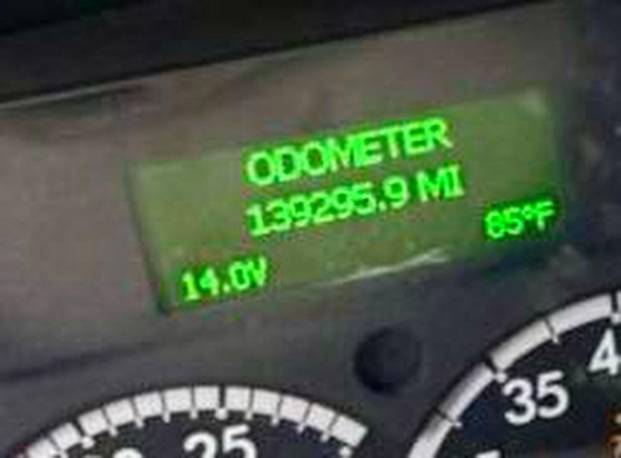 2014 Freightliner M2 VIN 1FVACWDT7HHHV2253 COPART salvage auction — Minor Dent/Scratches, TX - SALVAGE VEHICLE TITLE (P), sold $4,350 on 2026-07-09 (photo 8)