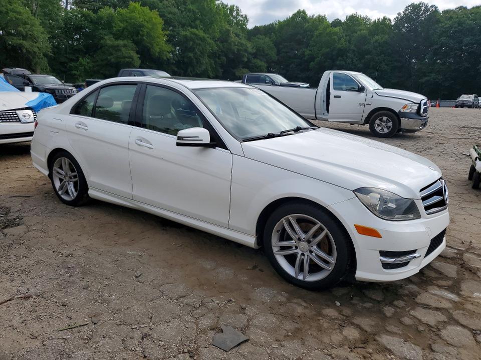 2014 Mercedes-benz VIN WDDGF4HB0ER315156 COPART salvage auction — WATER/FLOOD, Ga - Cert Of Title-Flood Salvage, sold $825 on 2026-07-02 (photo 4)