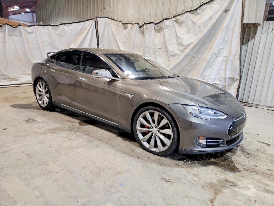 2015 Tesla Model s VIN 5YJSA1H49FF095882 COPART salvage auction — SIDE, La - Certificate Of Title, sold $8,200 on 2026-07-07 (photo 4)