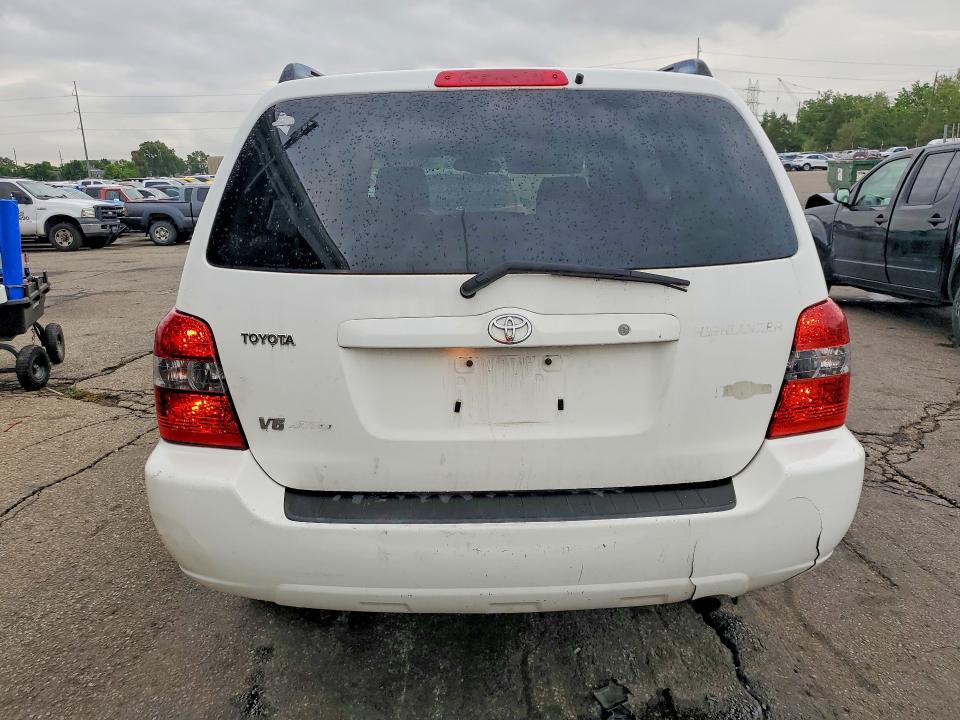 2004 Toyota Highlander VIN JTEEP21A840066267 COPART salvage auction — FRONT END, Co - Dis/Dlr/Exp Only Clean Title, sold $800 on 2026-07-28 (photo 6)