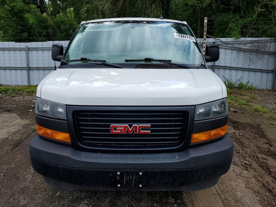 2019 Gmc Savana VIN 1GTW7AFP6K1153558 COPART salvage auction — NORMAL WEAR, ON - PERMIT NO BRAND - UNFIT, sold $6,500 on 2026-07-08 (photo 5)