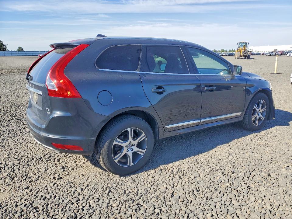 2015 Volvo VIN YV4902RC5F2592635 COPART salvage auction — FRONT END, Wa - Bill Of Sale, sold $2,200 on 2026-07-15 (photo 3)