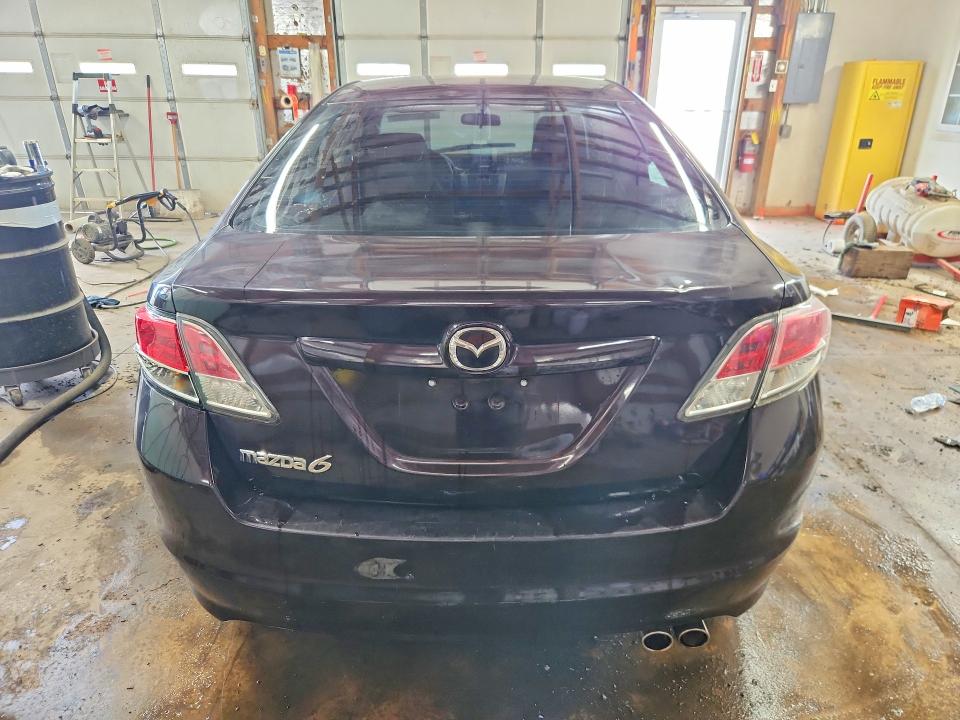 2009 Mazda 6 VIN 1YVHP81H895M51530 COPART salvage auction — MINOR DENT/SCRATCHES, Il - Cert Of Title-Corrected, sold $175 on 2026-07-09 (photo 6)