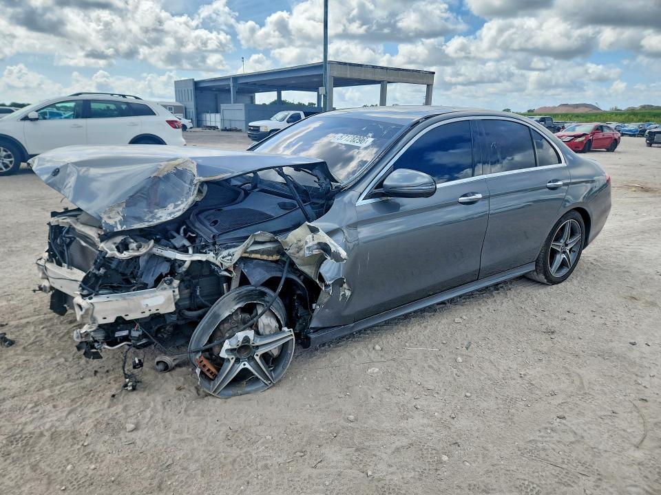 2018 Mercedes-benz E-klasse VIN WDDZF4JB6JA327811 COPART salvage auction — FRONT END, Fl - Certificate Of Title, sold $1,400 on 2026-07-09 (photo 1)