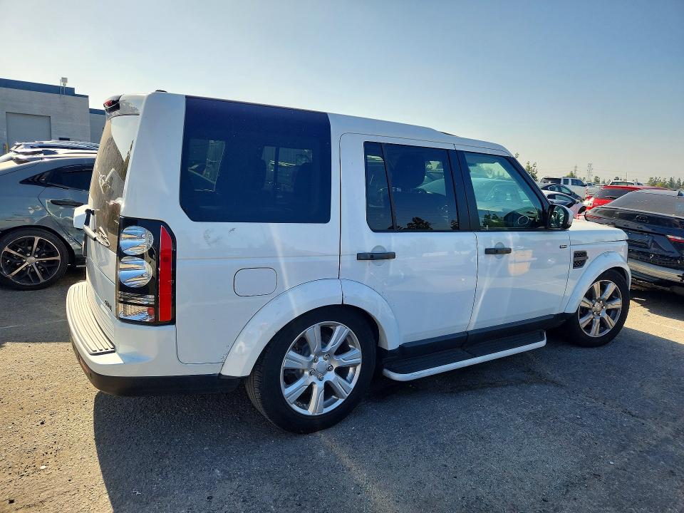 2015 Land rover VIN SALAG2V64FA774613 COPART salvage auction — NORMAL WEAR, In - Dis/Dlr/Exp Only Clean Title (P), sold $2,400 on 2026-07-28 (photo 3)