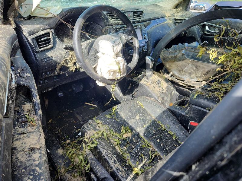 2017 Nissan Rogue VIN JN1BJ1CR4HW117033 COPART salvage auction — WATER/FLOOD, Pa - Certificate Of Salvage, sold $375 on 2026-07-02 (photo 8)