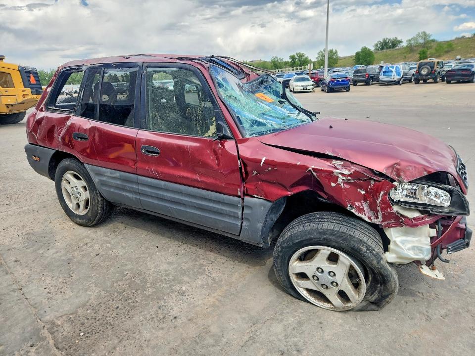 1998 Toyota Rav 4 VIN JT3HP10V6W7106618 COPART salvage auction — ROLLOVER, Co - Public - Nonrepairable, sold $250 on 2026-07-20 (photo 4)