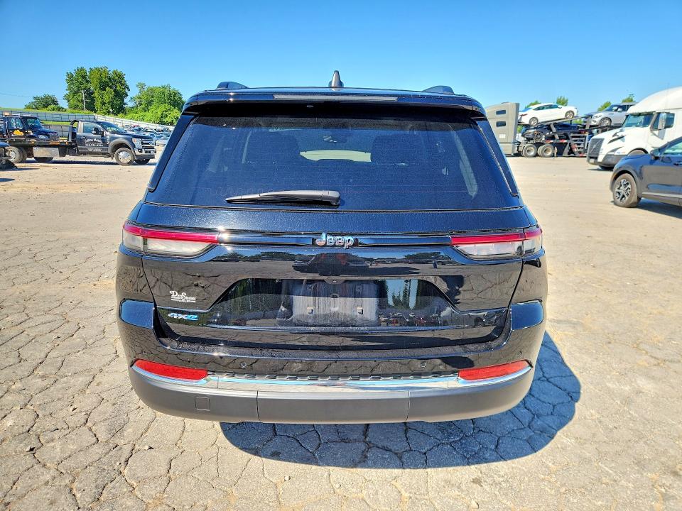 2022 Jeep Grand cherokee VIN 1C4RJYB6XN8748946 COPART salvage auction — MINOR DENT/SCRATCHES, MO - CERTIFICATE OF TITLE, sold $18,900 on 2026-07-09 (photo 6)