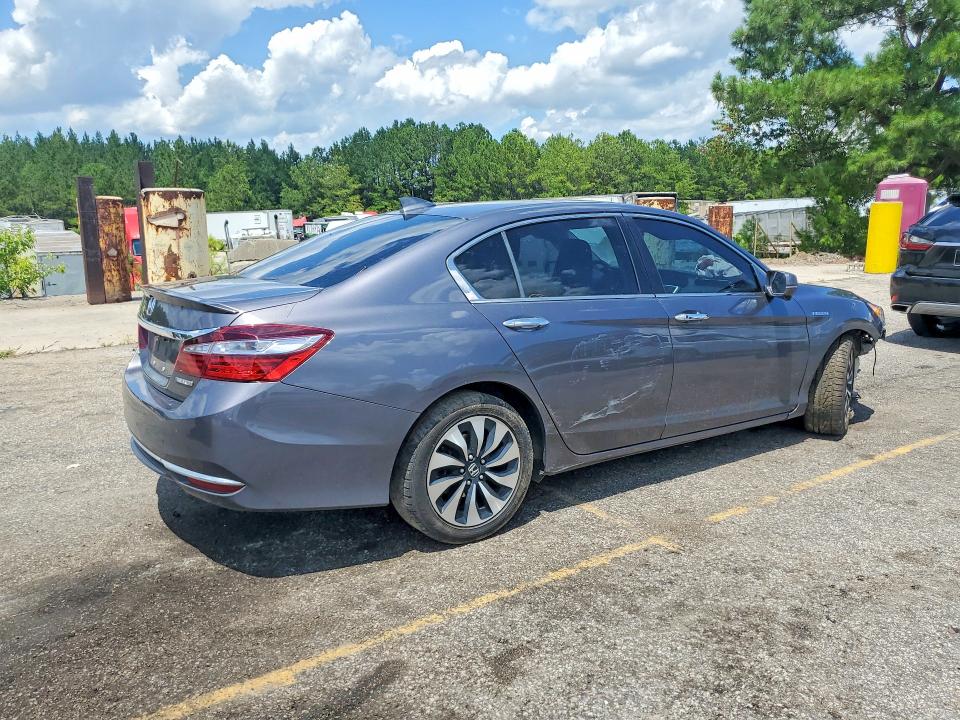 2017 Honda Accord VIN JHMCR6F53HC029736 COPART salvage auction — FRONT END, SC - CERT OF TITLE-SALVAGE, sold $725 on 2026-07-31 (photo 3)