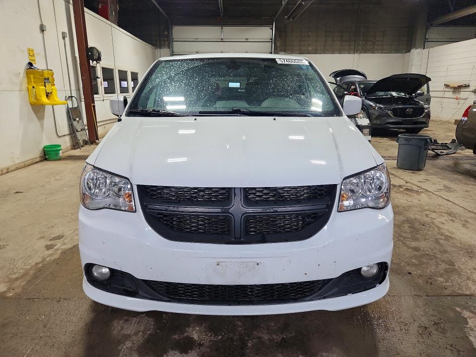 2018 Dodge VIN 2C4RDGEG9JR219489 COPART salvage auction — HAIL, Mn - Cert Of Title-Prior Salvage, sold $2,800 on 2026-07-02 (photo 5)