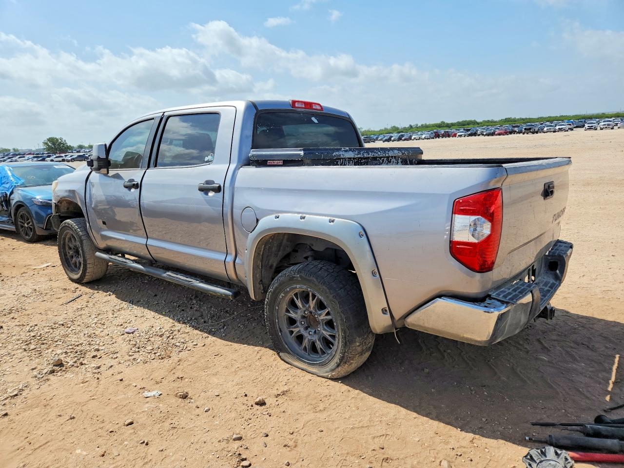 2016 Toyota Tundra VIN 5TFEM5F16GX096760 COPART salvage auction — Minor Dent/Scratches, TX - CERTIFICATE OF TITLE, sold $4,350 on 2026-07-09 (photo 2)