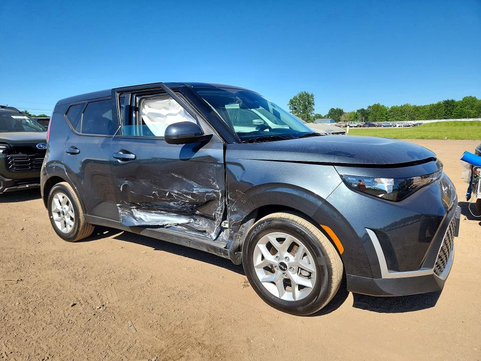 2025 Kia Soul VIN KNDJ23AU1S7269085 COPART salvage auction — SIDE, Oh - Cert Of Title-Salvage, sold $4,500 on 2026-07-23 (photo 4)
