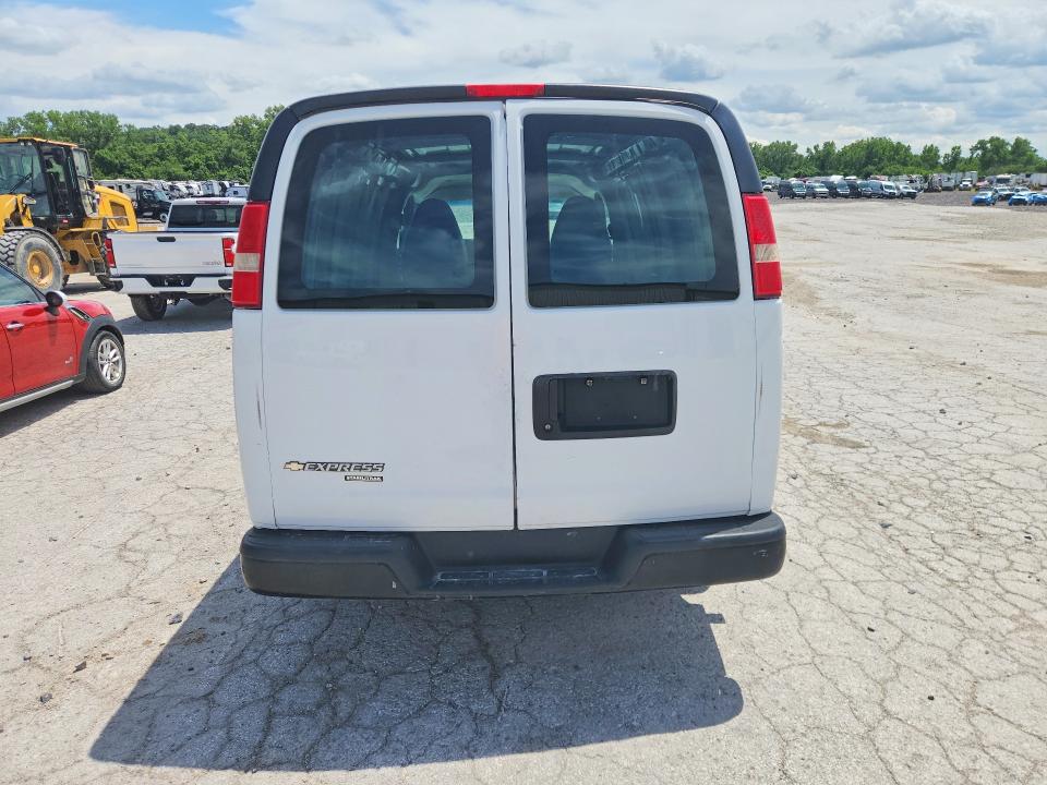 2014 Chevrolet Express 1500 VIN 1GCSGAFX9E1191465 COPART salvage auction — MINOR DENT/SCRATCHES, Ks - Certificate Of Title, sold $325 on 2026-07-08 (photo 6)