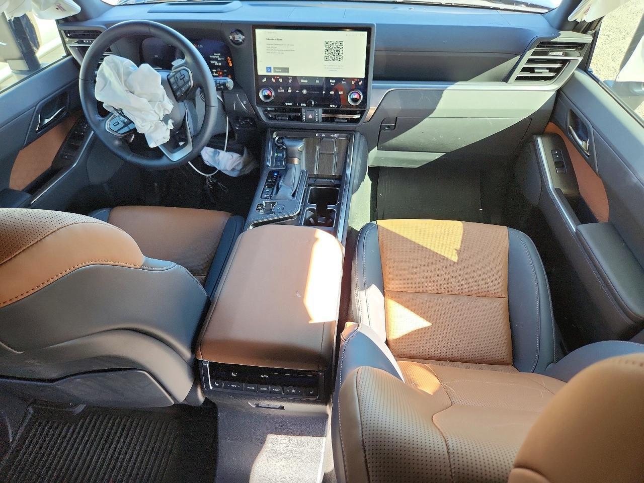 2025 Lexus GX 550 VIN JTJVBCDX4S5067051 COPART salvage auction — Front End, FL - CERT OF TITLE SLVG REBUILDABLE (P), sold $32,750 on 2026-07-07 (photo 8)