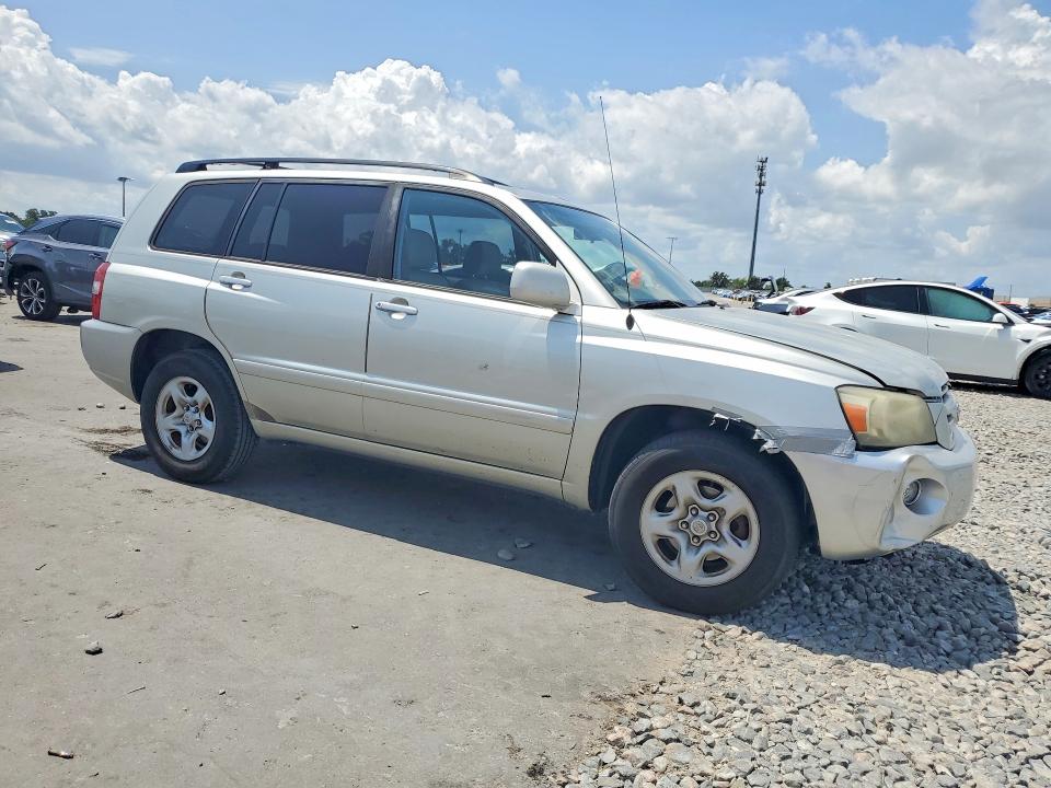 2005 Toyota Highlander VIN JTEGD21A150109835 COPART salvage auction — SIDE, Fl - Cert Of Title Slvg Rebuildable, sold $850 on 2026-07-20 (photo 4)