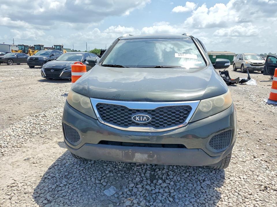2011 Kia Sorento VIN 5XYKT4A25BG158385 COPART salvage auction — SIDE, Tx - Salvage Vehicle Title, sold $1,750 on 2026-07-30 (photo 5)