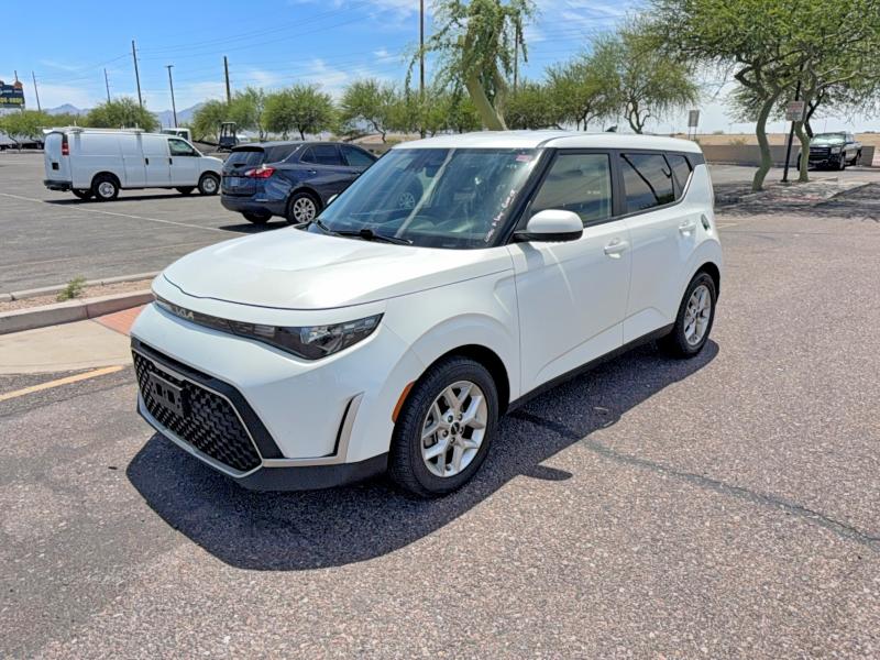 2023 Kia Soul VIN KNDJ23AU7P7877409 COPART salvage auction — NORMAL WEAR, Ca - Certificate Of Title (P), sold $5,600 on 2026-07-13 (photo 2)