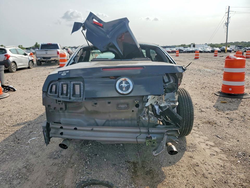 2014 Ford Mustang VIN 1ZVBP8AM0E5300911 COPART salvage auction — REAR END, Tx - Salvage Vehicle Title, sold $875 on 2026-07-09 (photo 6)