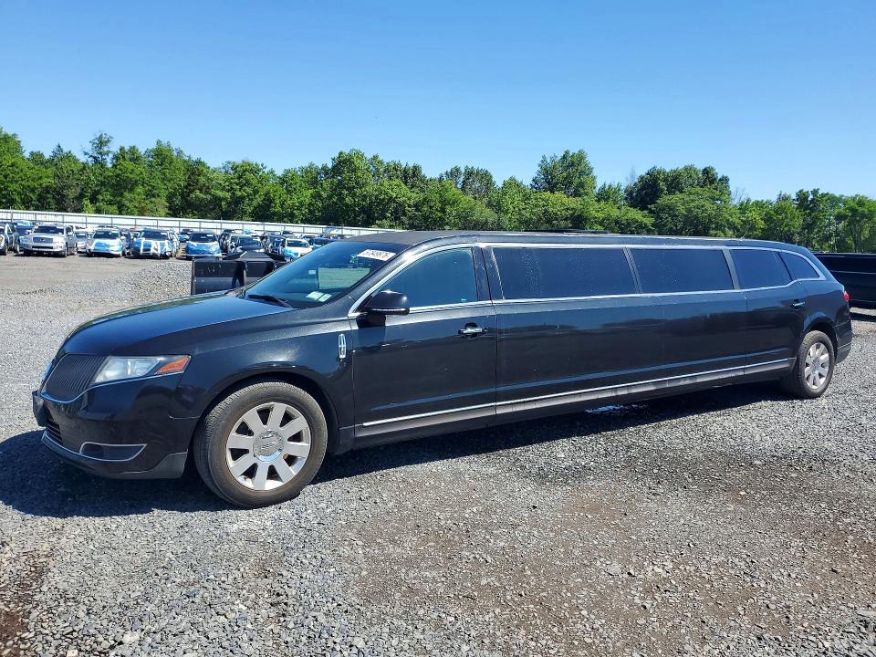 2015 Lincoln Mkt VIN 2L1MJ5LK7FBL01832 COPART salvage auction — WATER/FLOOD, Ny - Certificate Of Title (P), sold $925 on 2026-07-17 (photo 1)