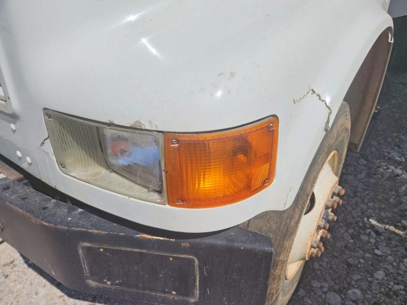 2002 International 4000 series VIN 1HTSCAAN12H505102 COPART salvage auction — MINOR DENT/SCRATCHES, Fl - Certificate Of Destruction (P), sold $1,500 on 2026-07-09 (photo 9)