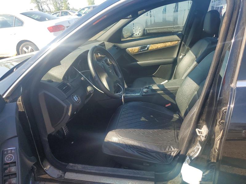 2009 Mercedes-benz C-klasse VIN WDDGF81X89F327057 COPART salvage auction — WATER/FLOOD, Qc - Irrecuperable, sold $650 on 2026-08-11 (photo 7)