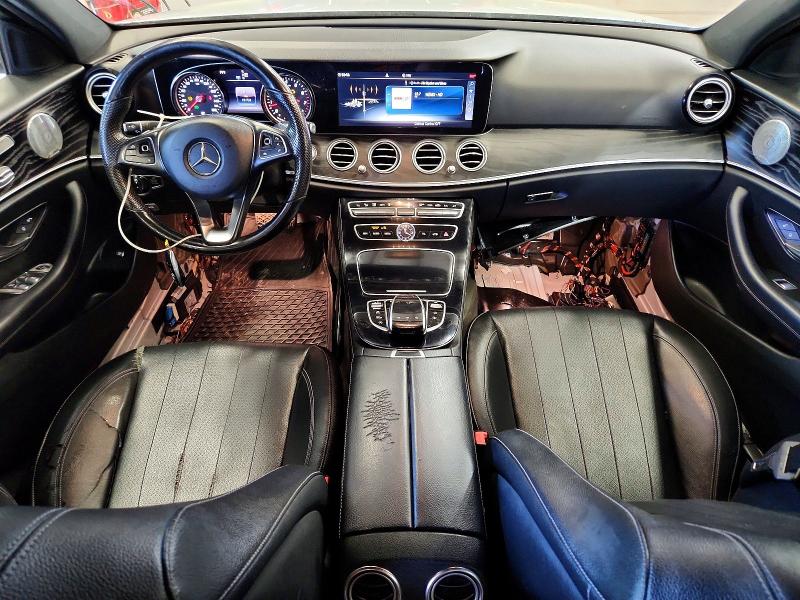 2017 Mercedes-benz E-class VIN WDDZF4KB8HA232885 COPART salvage auction — WATER/FLOOD, Fl - Certificate Of Title, sold $8,900 on 2026-07-31 (photo 8)