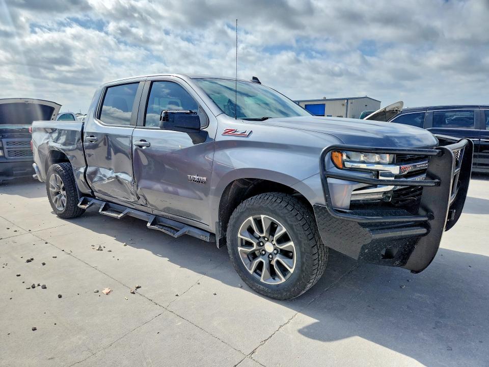 2021 Chevrolet Silverado VIN 1GCUYDED3MZ336918 COPART salvage auction — SIDE, Tx - Salvage Vehicle Title, sold $9,600 on 2026-07-02 (photo 4)