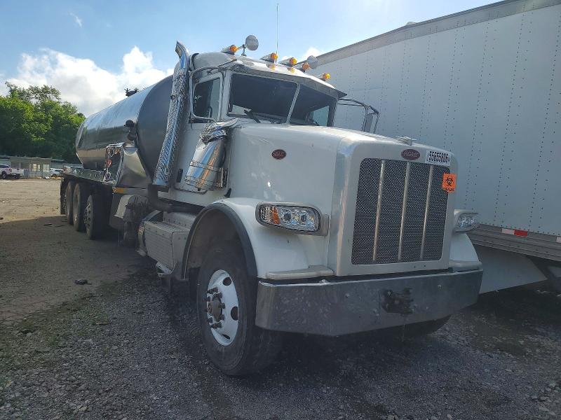 2017 Peterbilt 367 VIN 1NPTX4EX8HD412489 COPART salvage auction — ROLLOVER, PA - CERT OF TITLE, sold $10,000 on 2026-09-18 (photo 1)