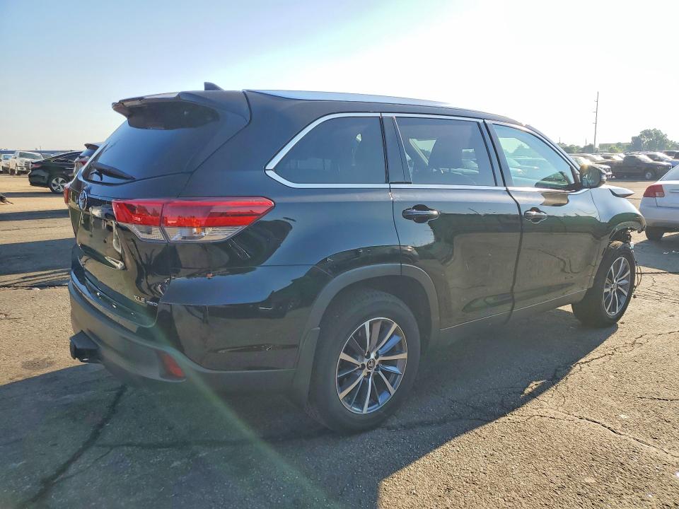 2019 Toyota Highlander VIN 5TDJZRFH2KS592836 COPART salvage auction — FRONT END, Co - Public - Salvage Title, sold $11,800 on 2026-07-07 (photo 3)